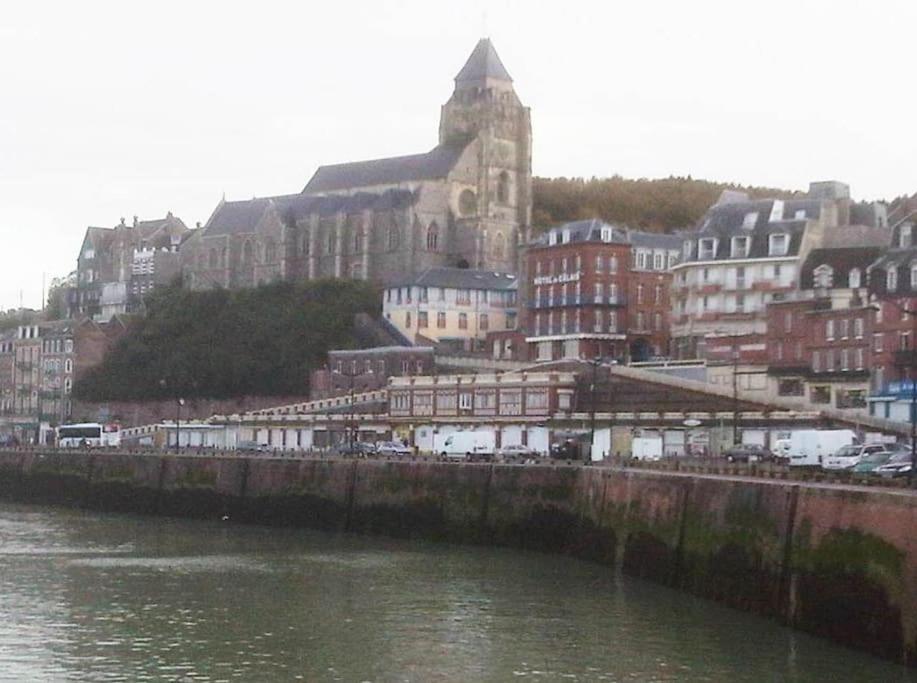 La Verriere. Les Locations Isahora C'Est Aussi Plusieurs Appart' De Standing A 2 Pas Du Chateau D'Eu, Des Falaises Du Treport, De Mers Les Bains Et Aux Portes De La Baie De Somme Eu (Sekwana Nadmorska) Zewnętrze zdjęcie