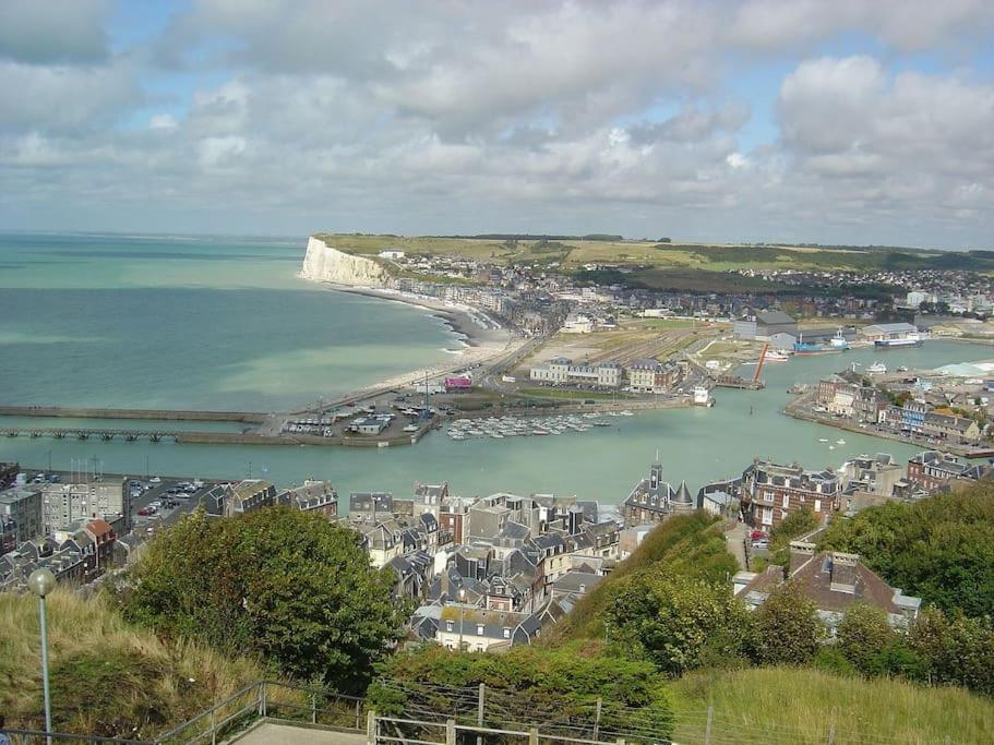 La Verriere. Les Locations Isahora C'Est Aussi Plusieurs Appart' De Standing A 2 Pas Du Chateau D'Eu, Des Falaises Du Treport, De Mers Les Bains Et Aux Portes De La Baie De Somme Eu (Sekwana Nadmorska) Zewnętrze zdjęcie